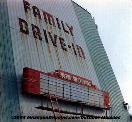 Family Drive-In Theatre - Family Screen Tower 1980S Courtesy Darryl Burgess-Outdoor Moovies